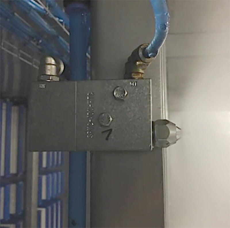 Ultrasonic-Dry-Fog-Nozzle-Assembly-for-Bakery-Proofer