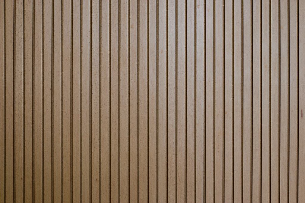 Texture: thin wood panels