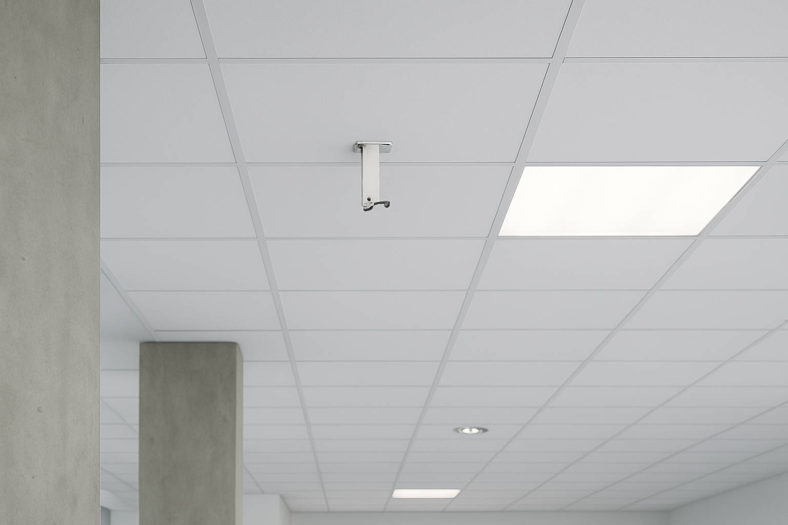 Modern Office Ceiling with Concrete Column Modern office ceiling with concrete column
